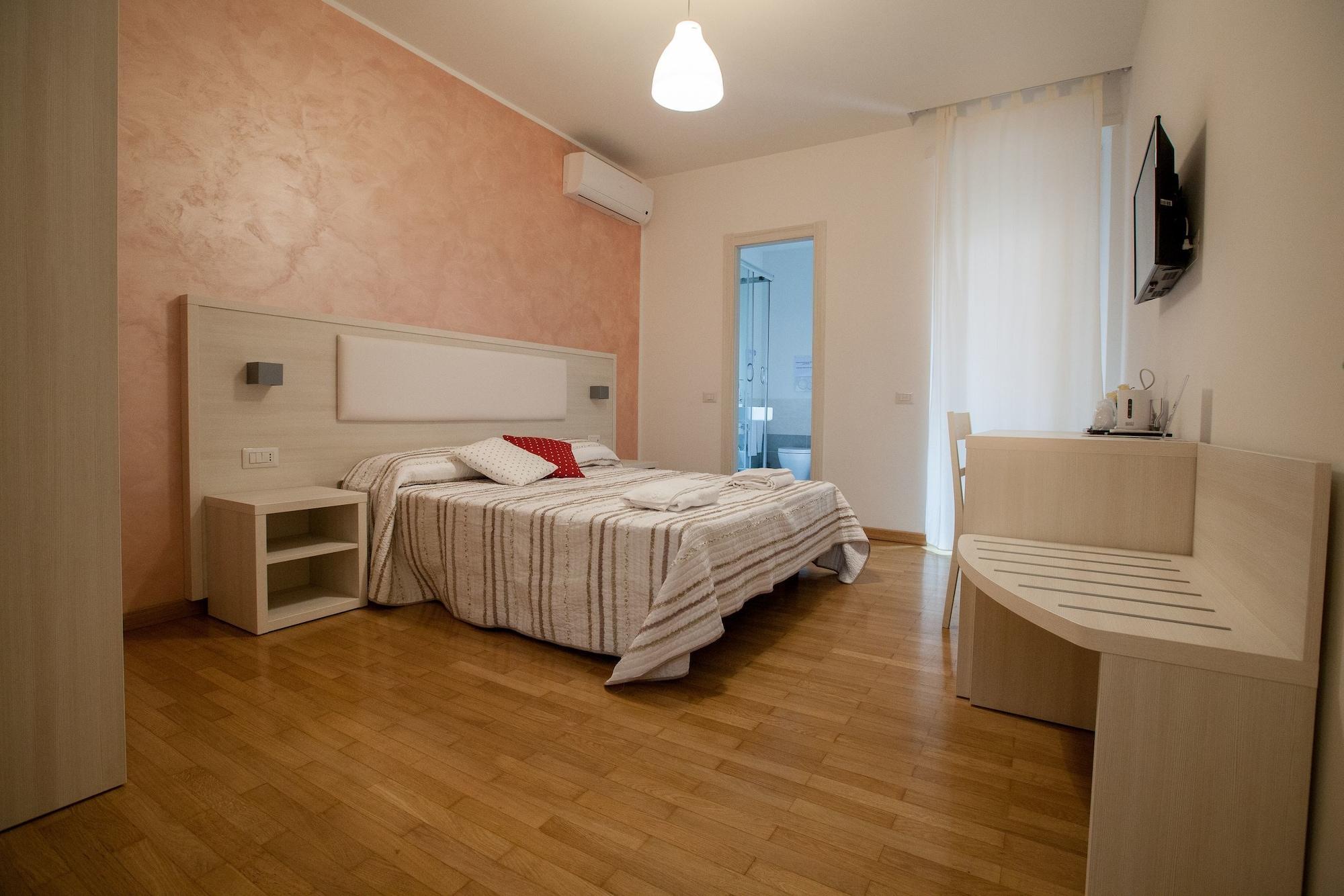 B&B Momenti Romani Eksteriør bilde